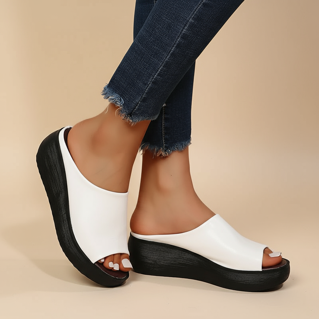 Lucy women's sandals 1