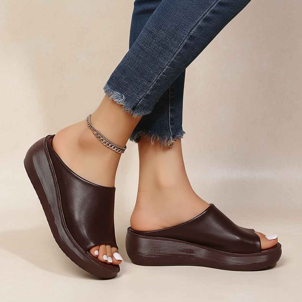 Lucy women's sandals 3