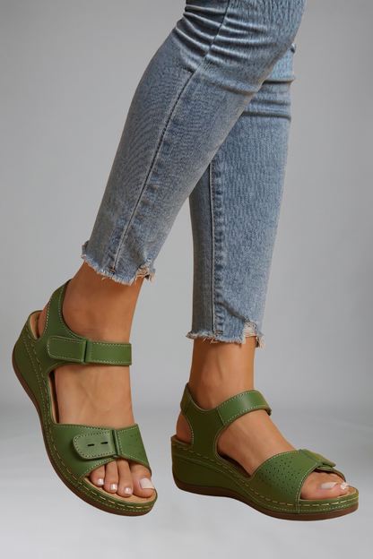 Lily wedge sandal with ring trim 8