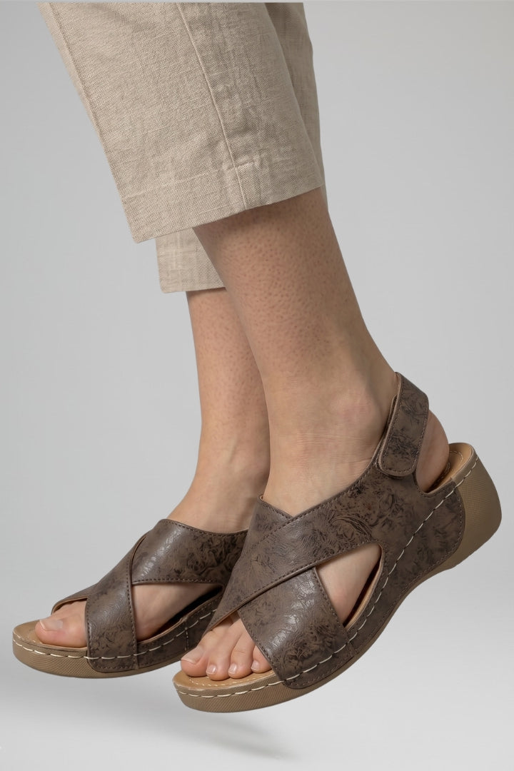 Inez sandals 8